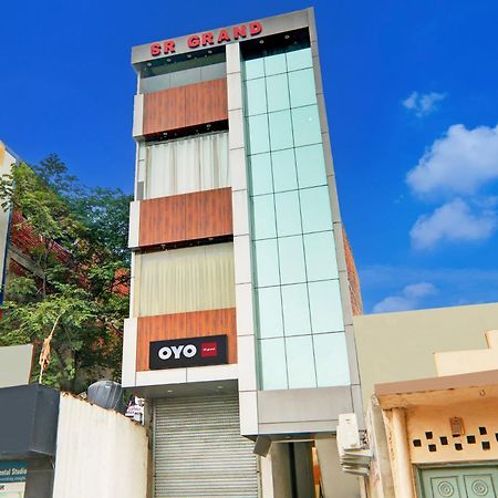 Hotel O Sr Grand ゴーラクプル エクステリア 写真